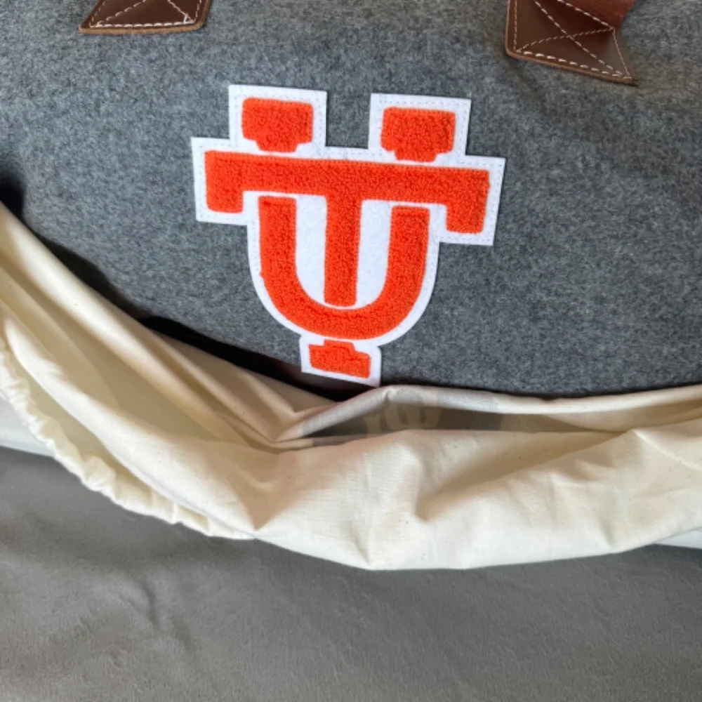 Heritage Gear Tennessee Volunteers Weekender Duffle Bag